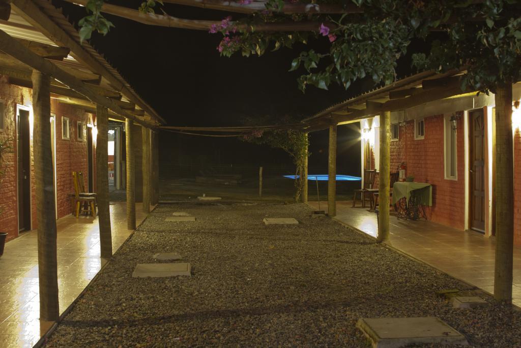 Casa De Campo Lo De Fatsia Colonia del Sacramento Esterno foto
